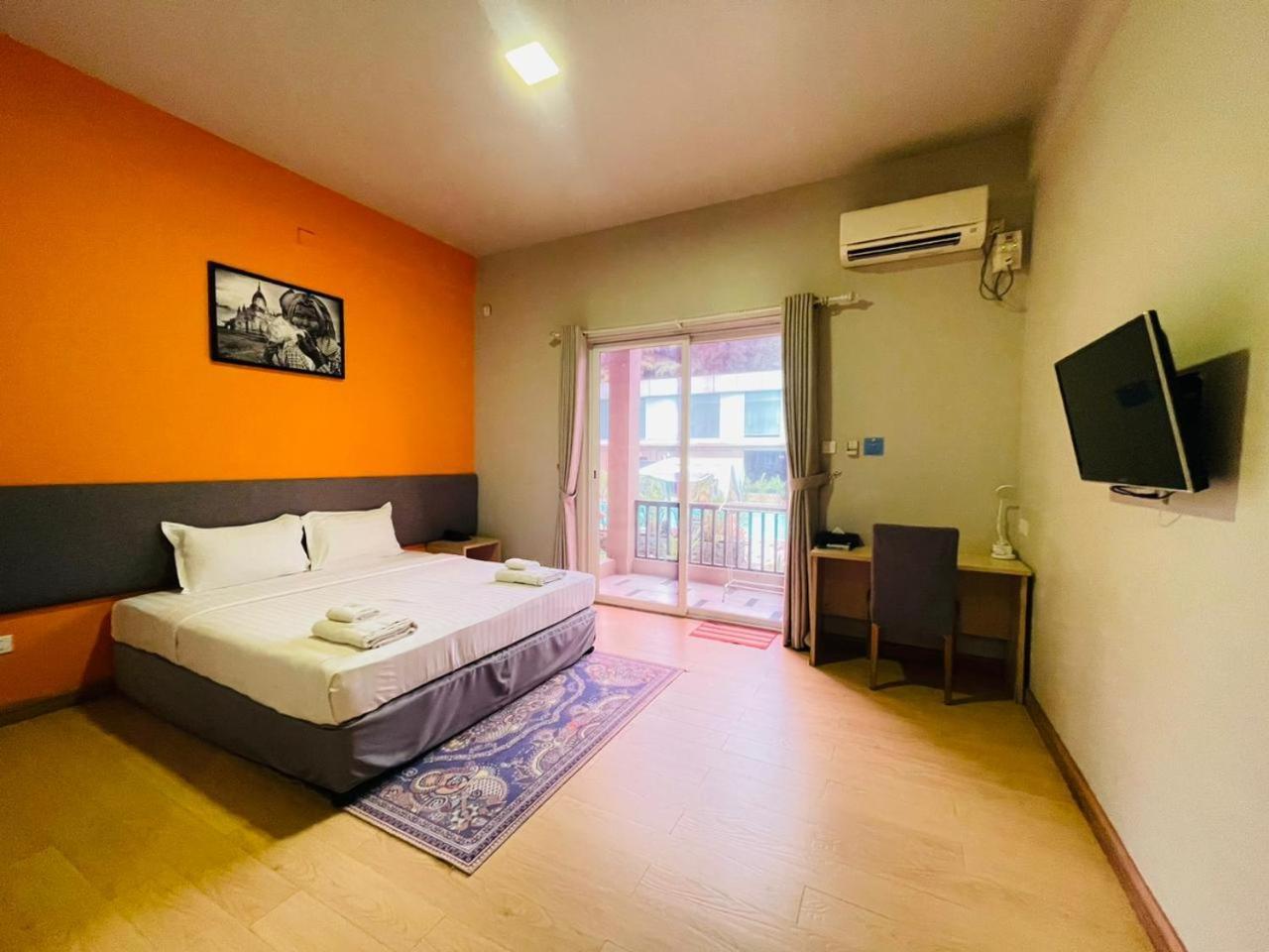 WH Hotel y Apartamento con servicio Thanlyin Exterior foto