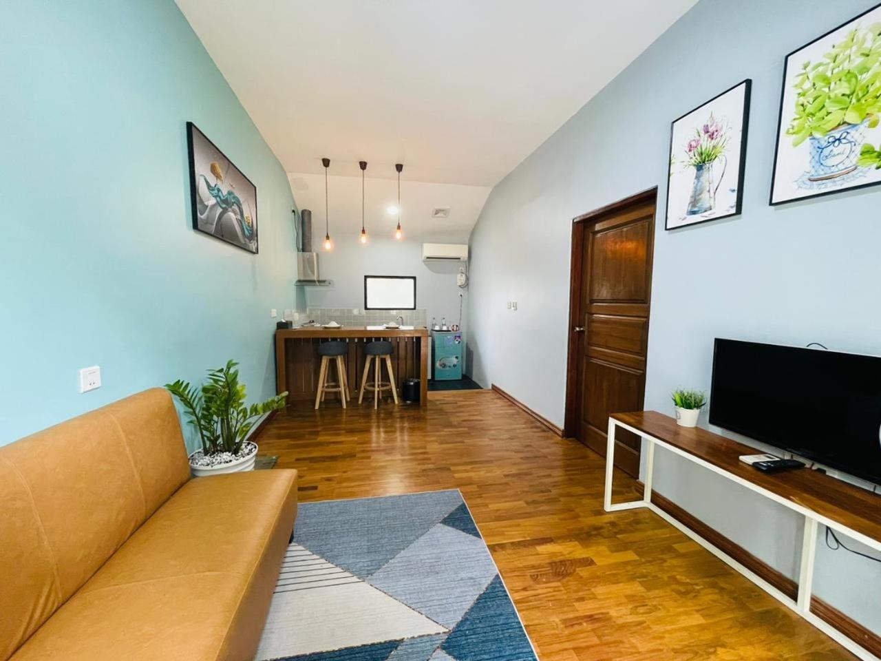 WH Hotel y Apartamento con servicio Thanlyin Exterior foto