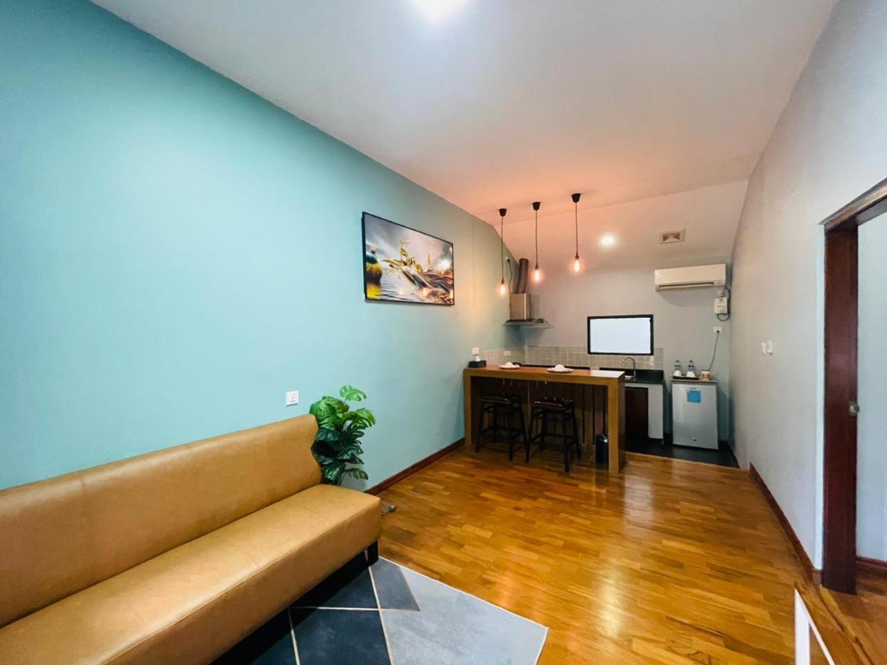 WH Hotel y Apartamento con servicio Thanlyin Exterior foto