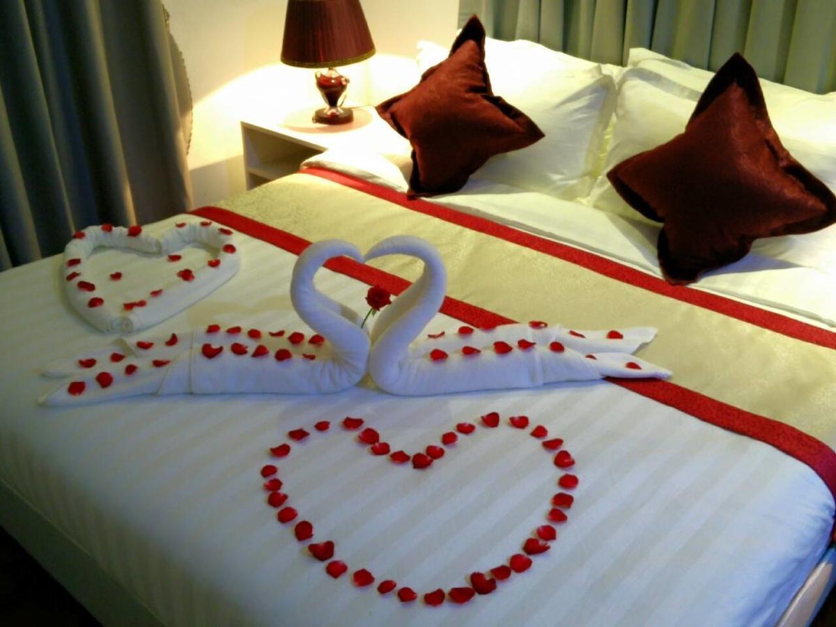 WH Hotel y Apartamento con servicio Thanlyin Exterior foto