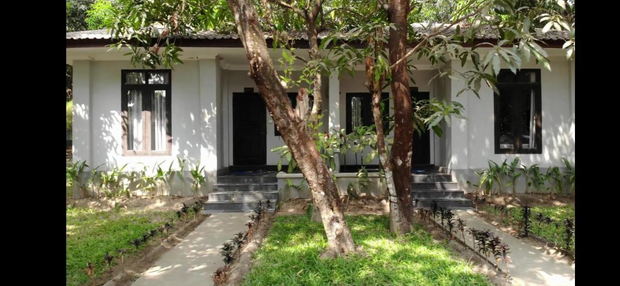 WH Hotel y Apartamento con servicio Thanlyin Exterior foto
